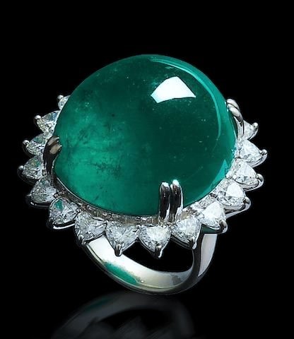 Jeweller Wants To See Intensity & Attractiveness Of Emeralds